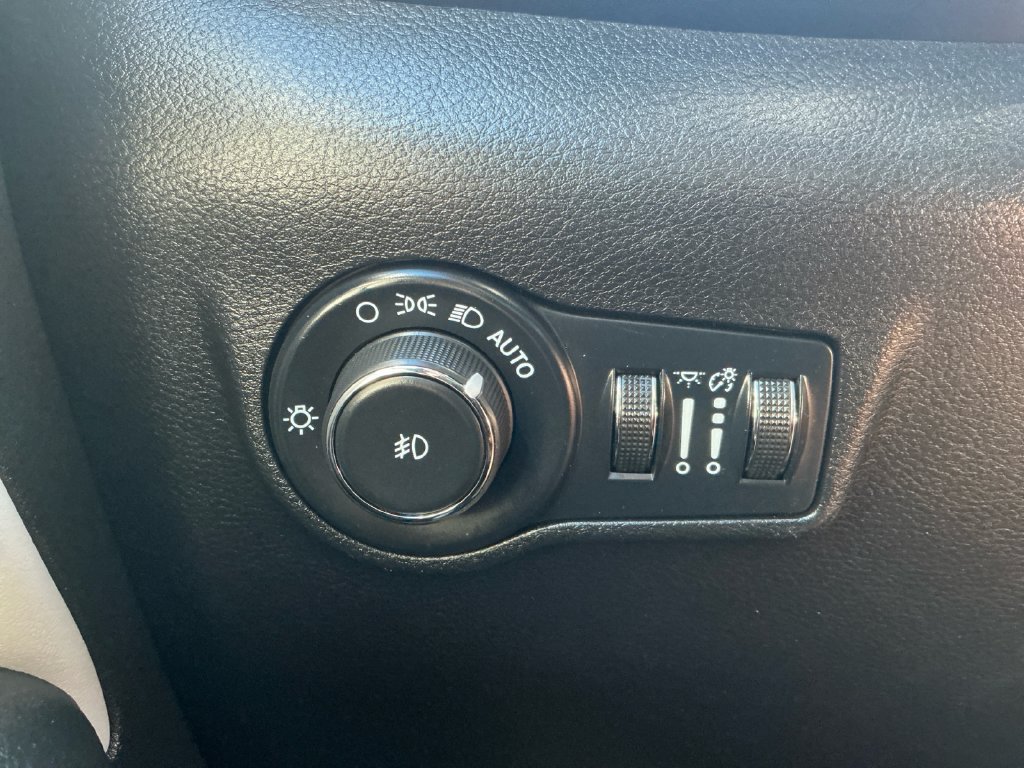 Used 2024 Jeep Compass Limited AWD/4WD image 17