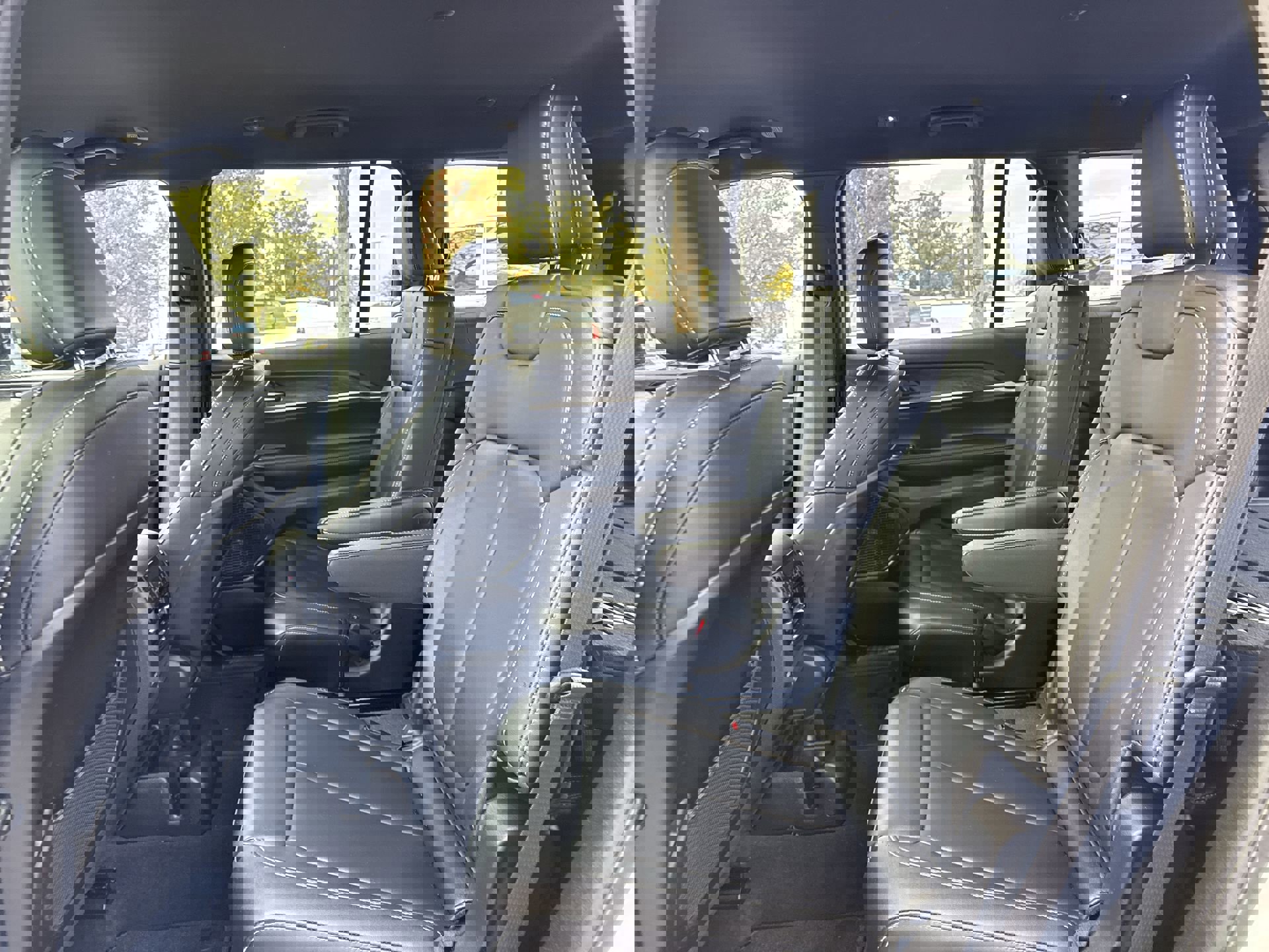 Certified 2025 Jeep Grand Cherokee L Limited w/ Trailer Tow Package image 30