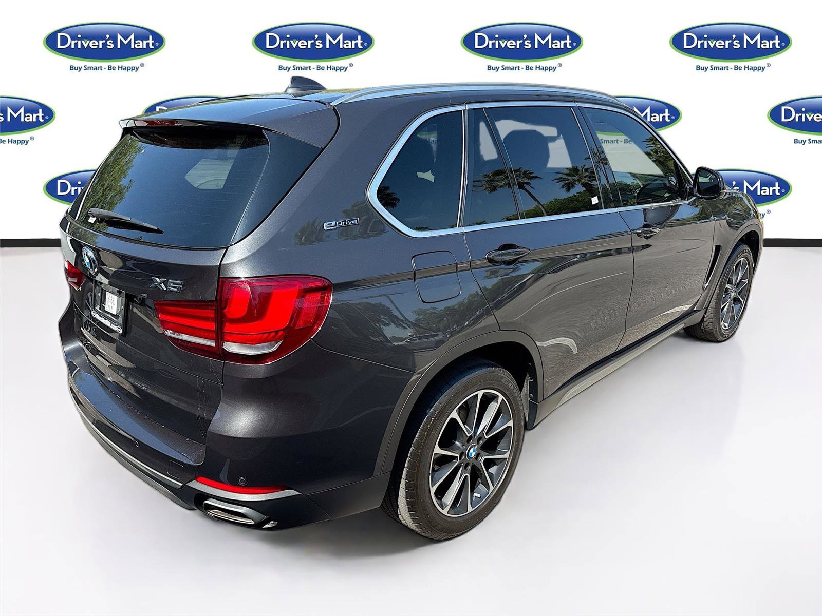 Used 2017 BMW X5 xDrive40e image 7