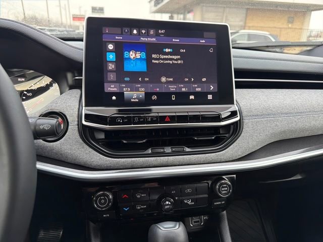 Used 2024 Jeep Compass Latitude image 20