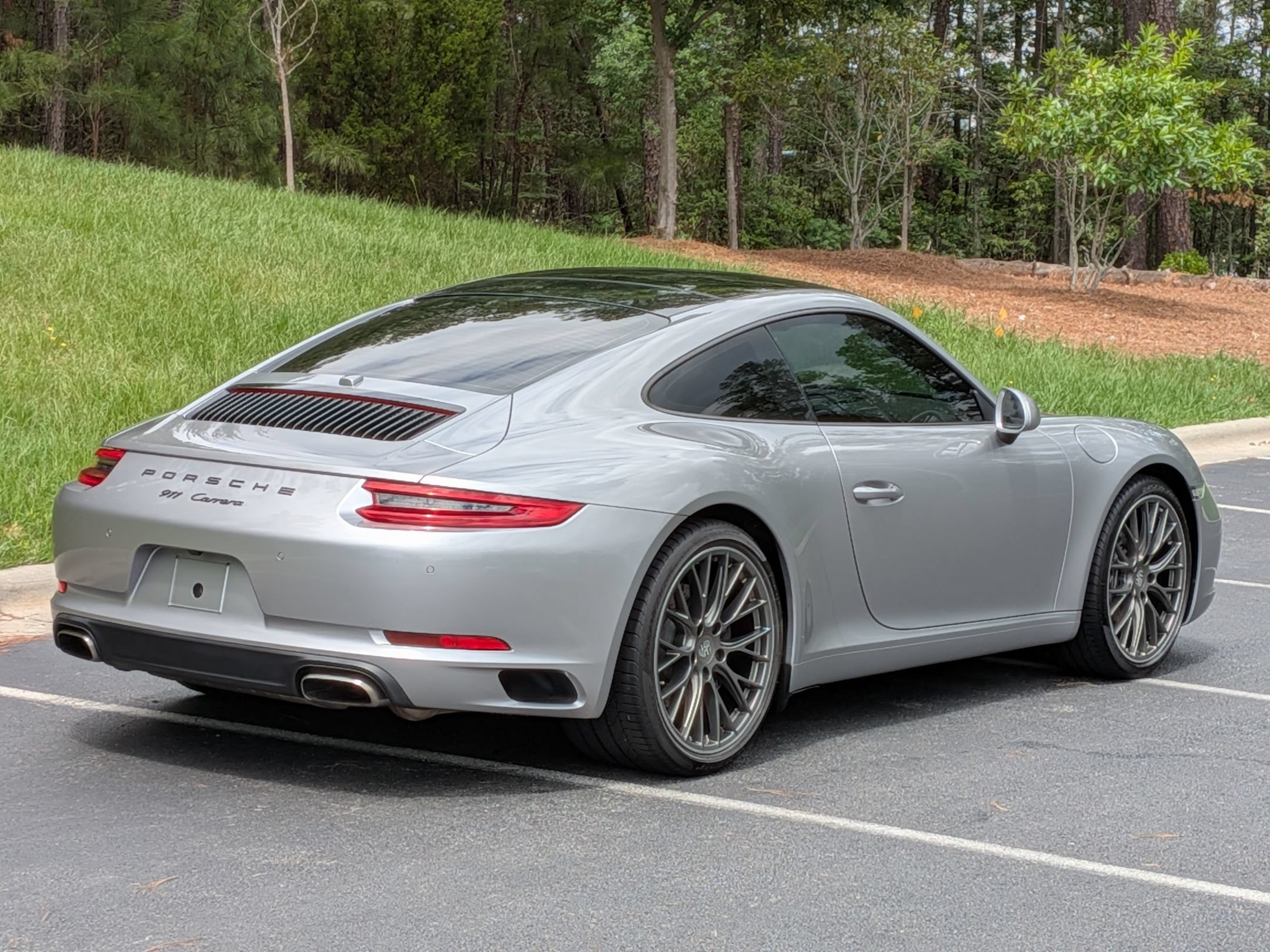 Certified 2019 Porsche 911 Carrera RWD image 29