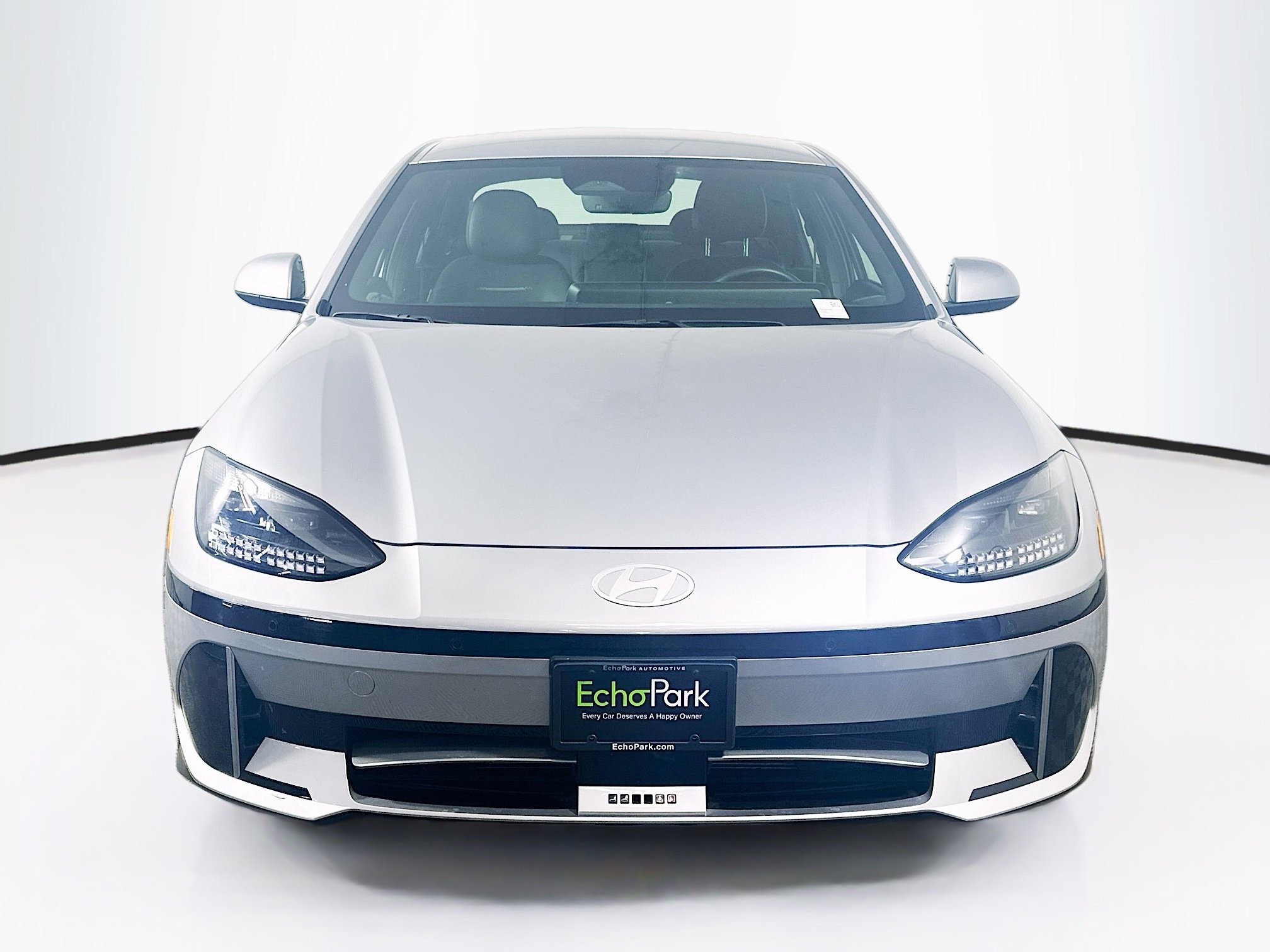 Used 2024 Hyundai Ioniq 6 SEL RWD image 2