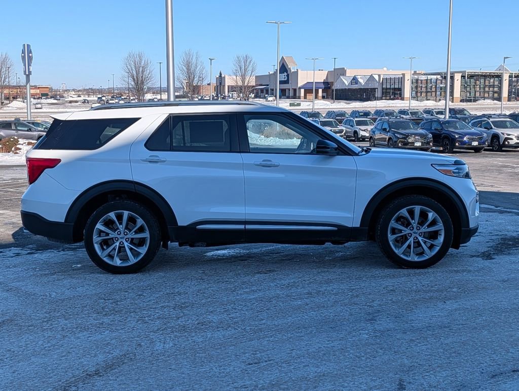 Used 2023 Ford Explorer Platinum w/ Technology Package image 14