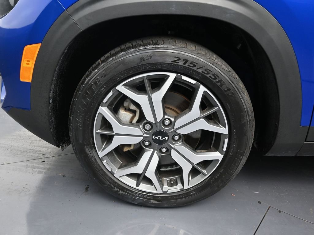 Used 2023 Kia Seltos EX AWD/4WD image 9