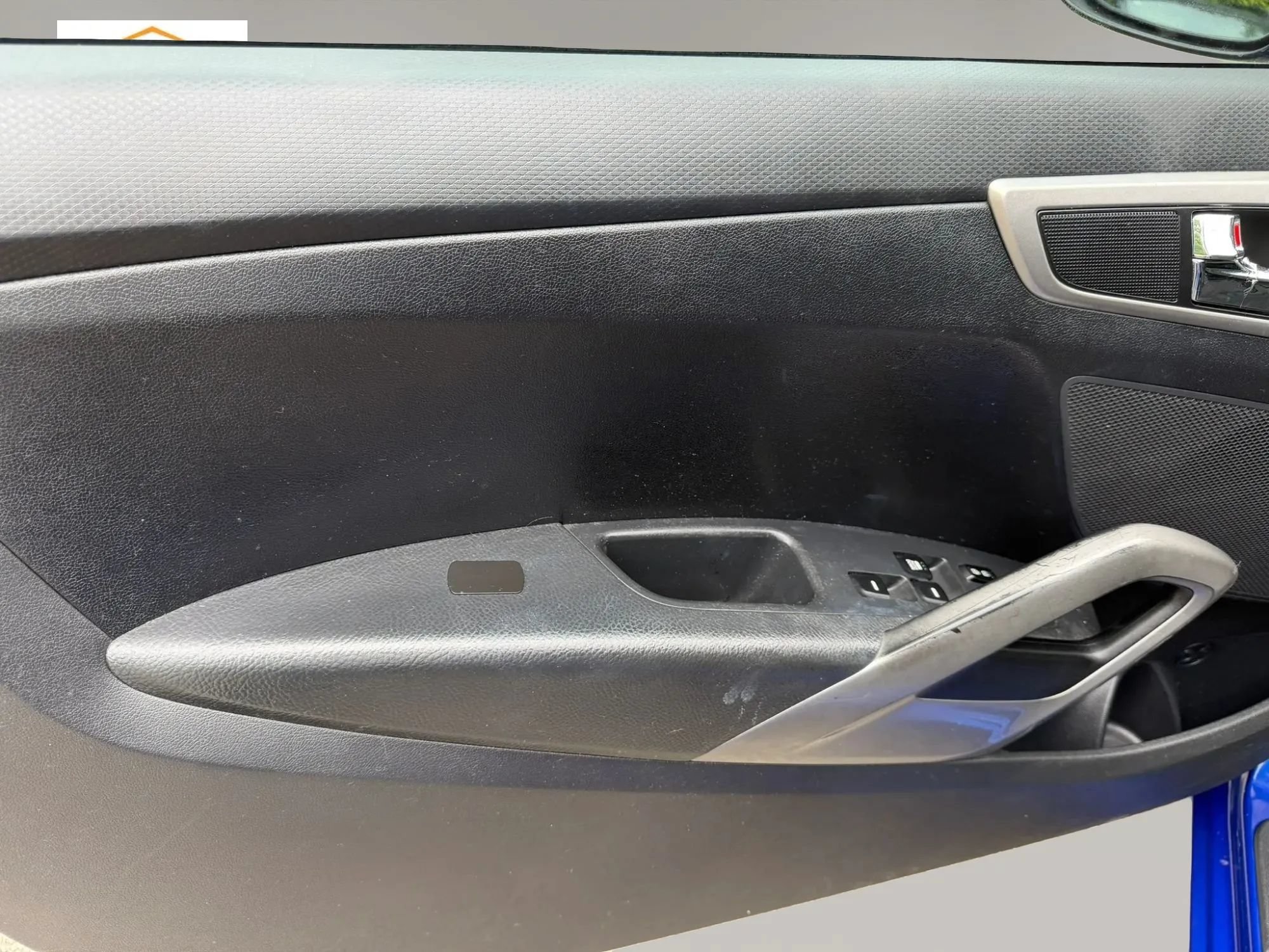 Used 2013 Hyundai Veloster FWD image 10