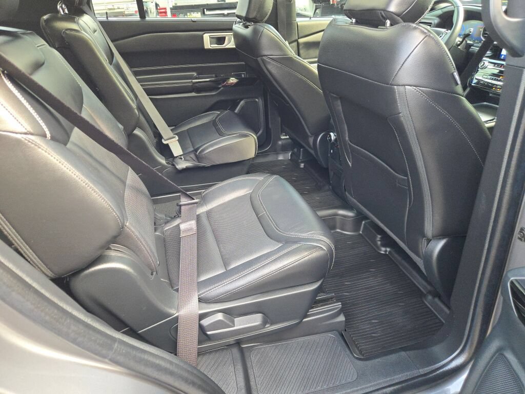 Used 2023 Ford Explorer ST w/ Equipment Group 401A AWD/4WD image 11