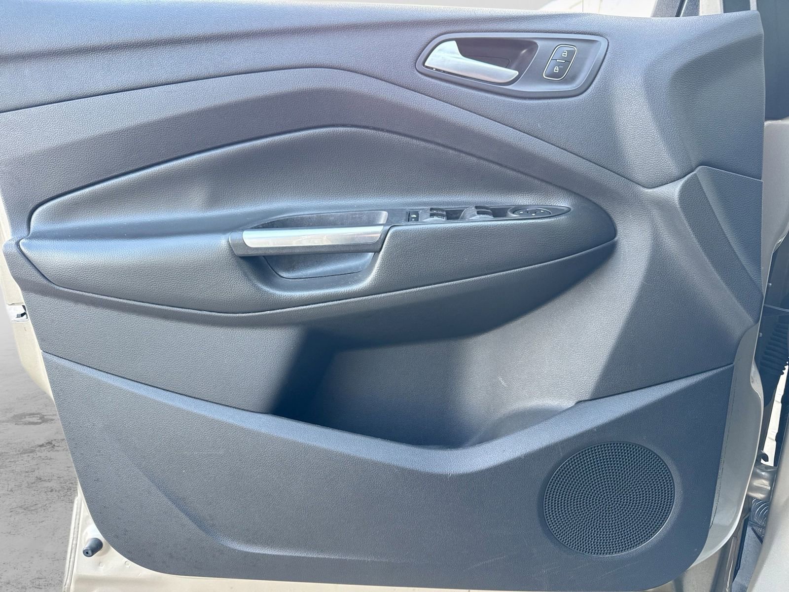 Used 2017 Ford Escape SE w/ Equipment Group 201A image 31