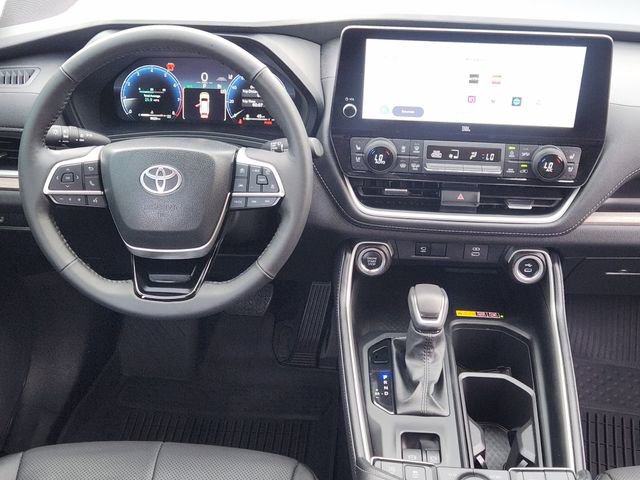 Used 2025 Toyota Grand Highlander FWD image 28