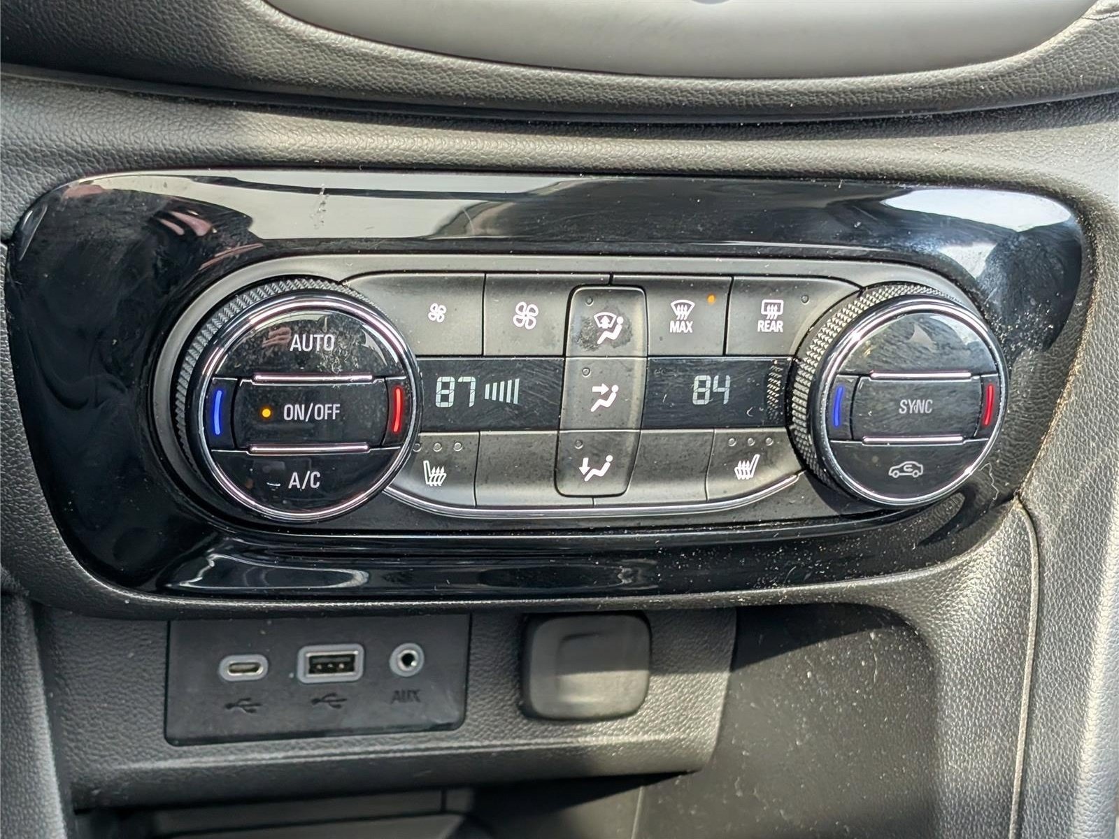 Used 2023 Buick Encore GX Select w/ Experience Buick Package AWD/4WD image 29