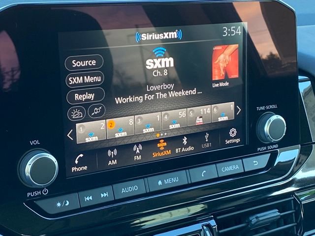 New 2025 Nissan Pathfinder SV w/ Black Appearance Package image 22