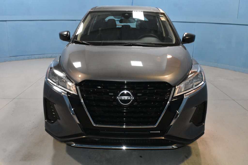 Certified 2025 Nissan Kicks Play S FWD image 19