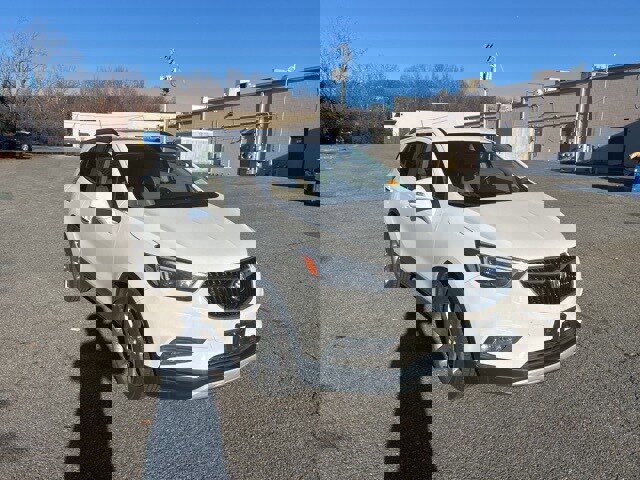 Used 2018 Buick Encore Essence w/ Experience Buick Package image 7