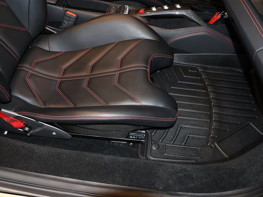 Certified 2019 Ferrari 488 Spider image 32