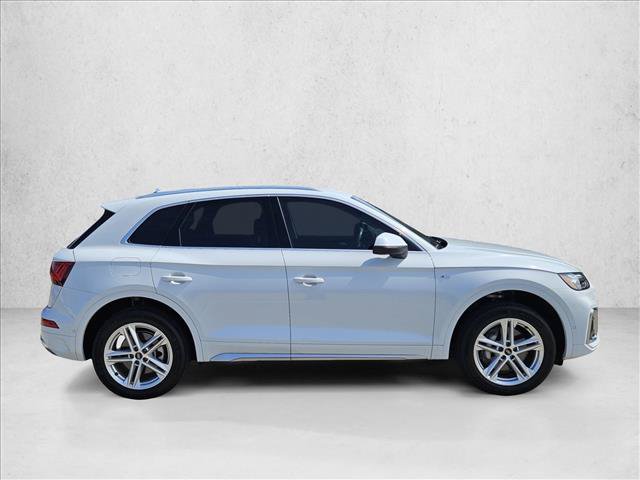 Certified 2024 Audi Q5 e Prestige w/ Prestige Package AWD/4WD image 4