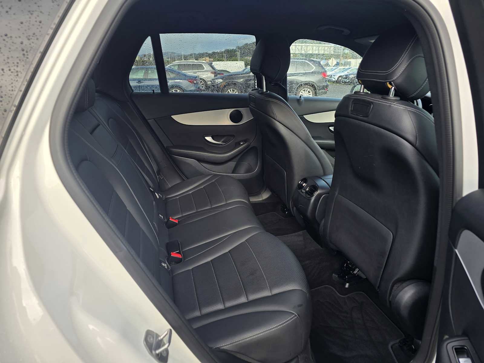 Used 2019 Mercedes-Benz GLC 300 4MATIC image 13