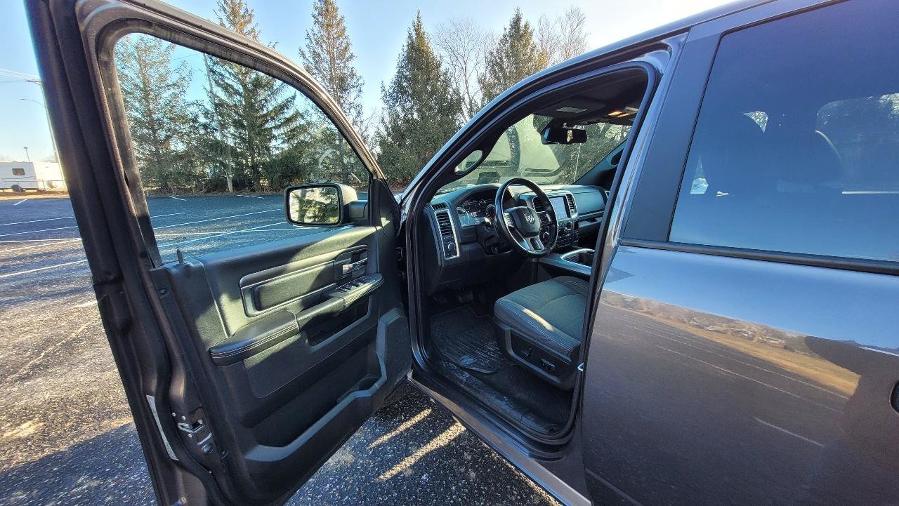 Used 2021 RAM 1500 Classic Warlock w/ Luxury Group AWD/4WD image 9