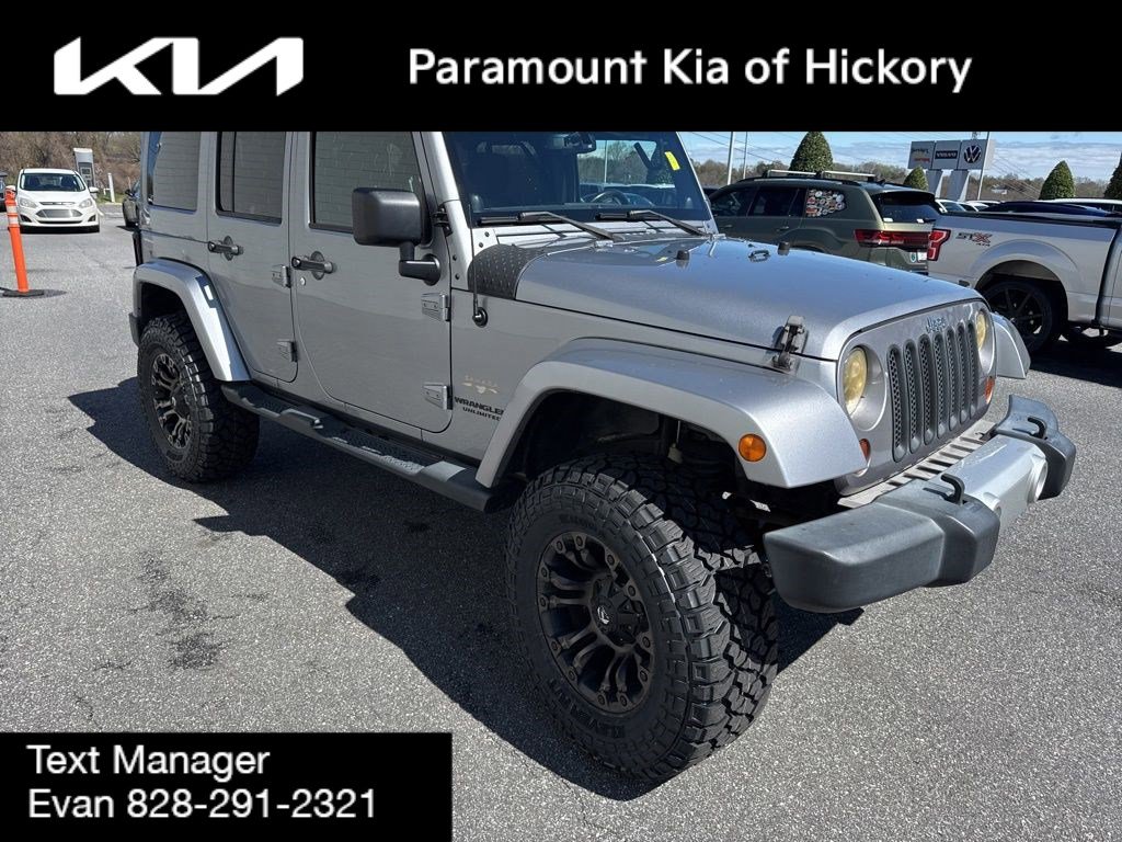 Used 2013 Jeep Wrangler Unlimited Sahara w/ Dual Top Group image 3
