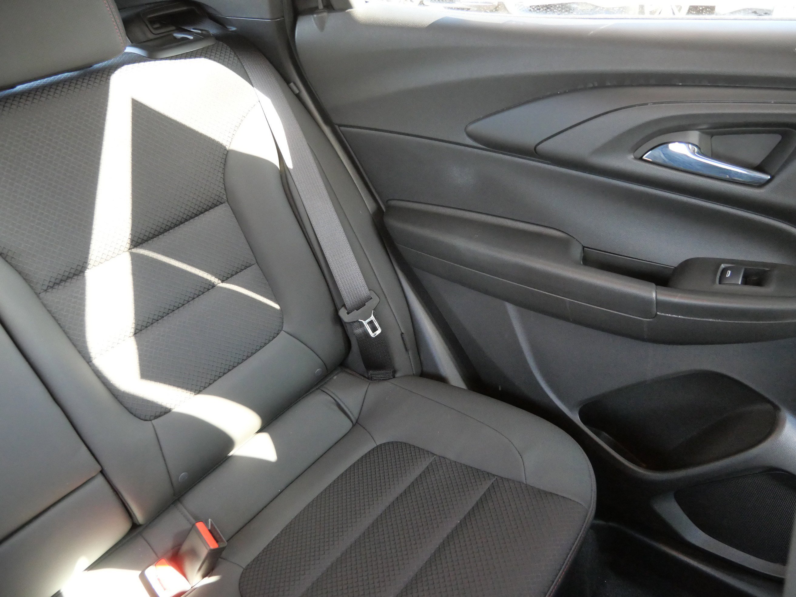 Used 2023 Chevrolet TrailBlazer RS w/ Convenience Package image 14