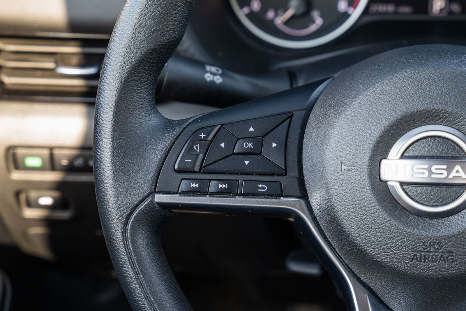 Used 2025 Nissan Sentra SV image 26