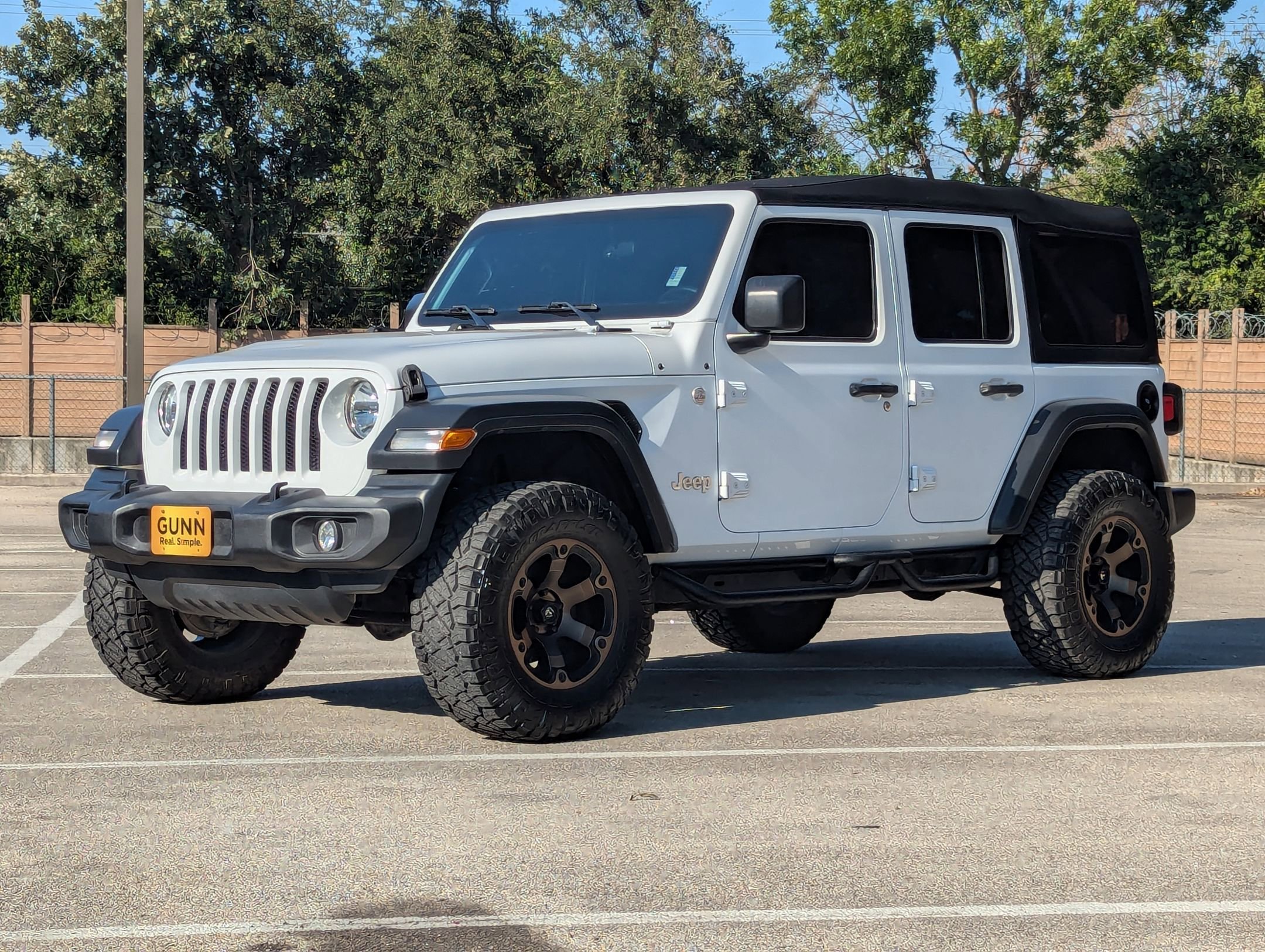 Used 2018 Jeep Wrangler Unlimited Sport image 8