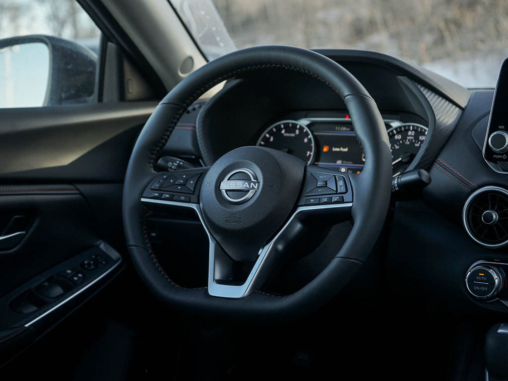 New 2025 Nissan Sentra SR w/ SR Premium Package image 14