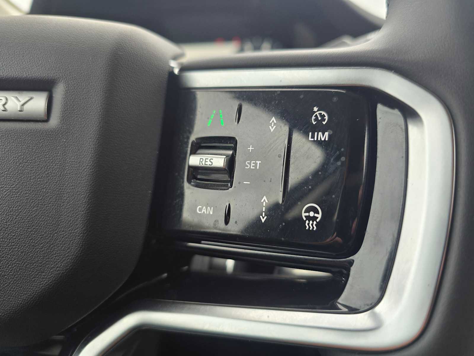 Used 2025 Land Rover Discovery Sport S image 33