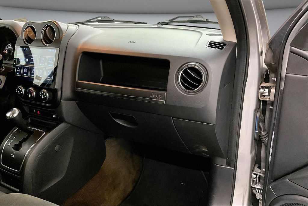 Used 2017 Jeep Patriot Sport w/ Power Value Group FWD image 27