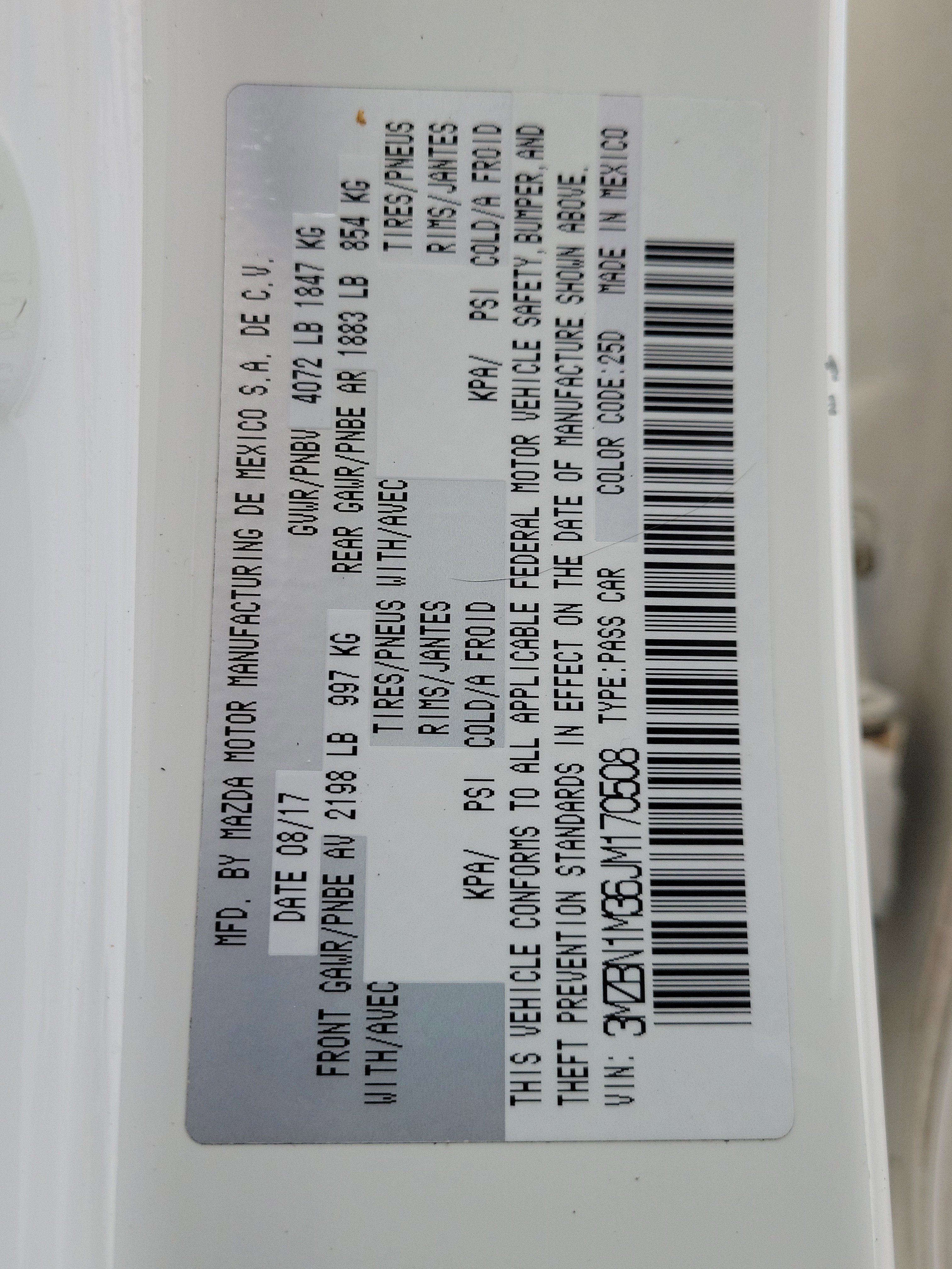 Used 2018 MAZDA MAZDA3 Grand Touring w/ Premium Equipment Package image 36