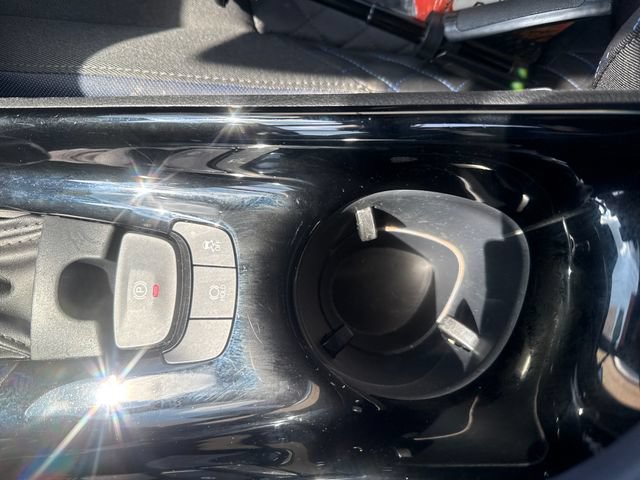 Used 2021 Toyota C-HR XLE FWD image 20