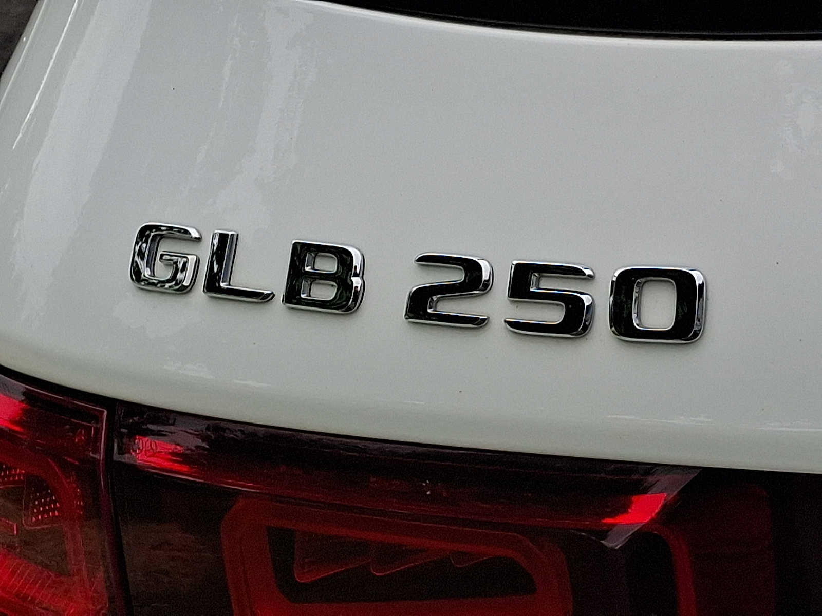 Certified 2023 Mercedes-Benz GLB 250 4MATIC image 29