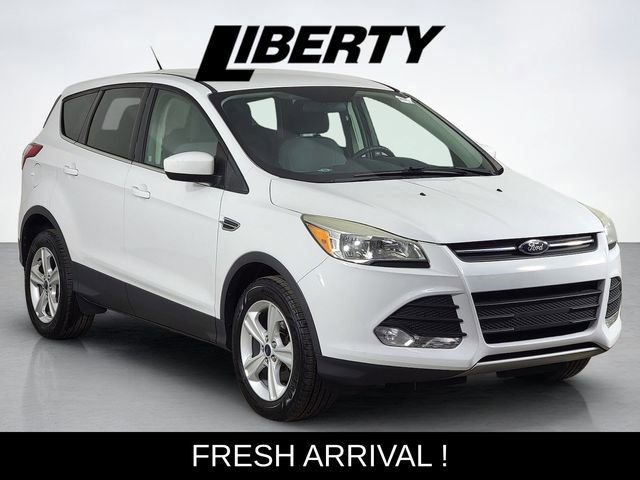 Used 2015 Ford Escape SE image 1