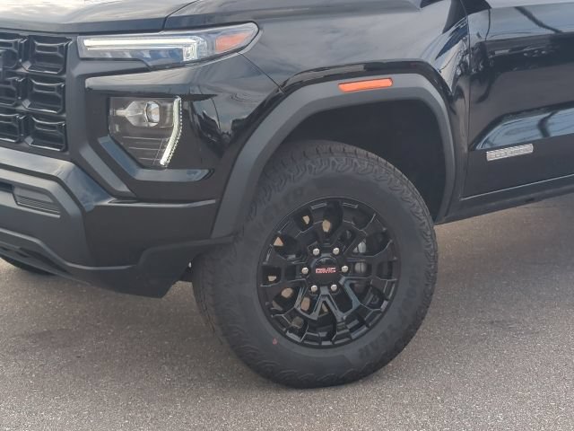 Used 2026 GMC Canyon Elevation AWD/4WD image 2