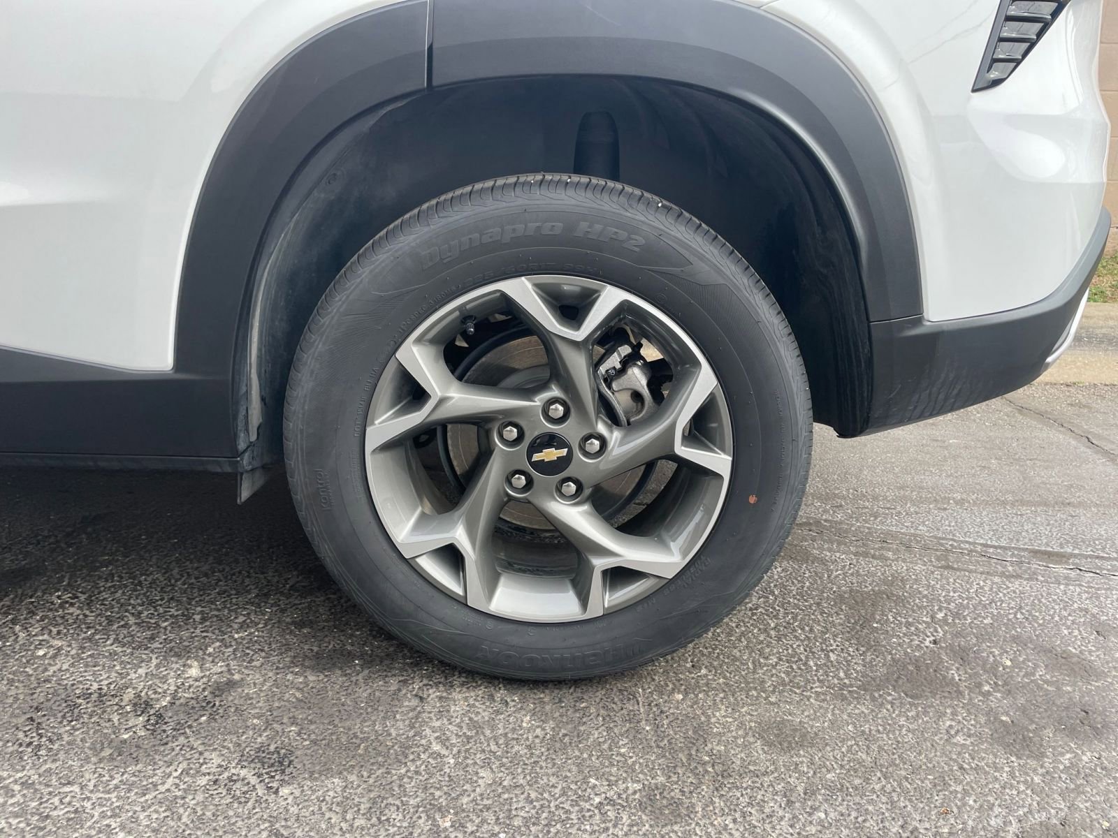 Used 2025 Chevrolet Trax LT image 29