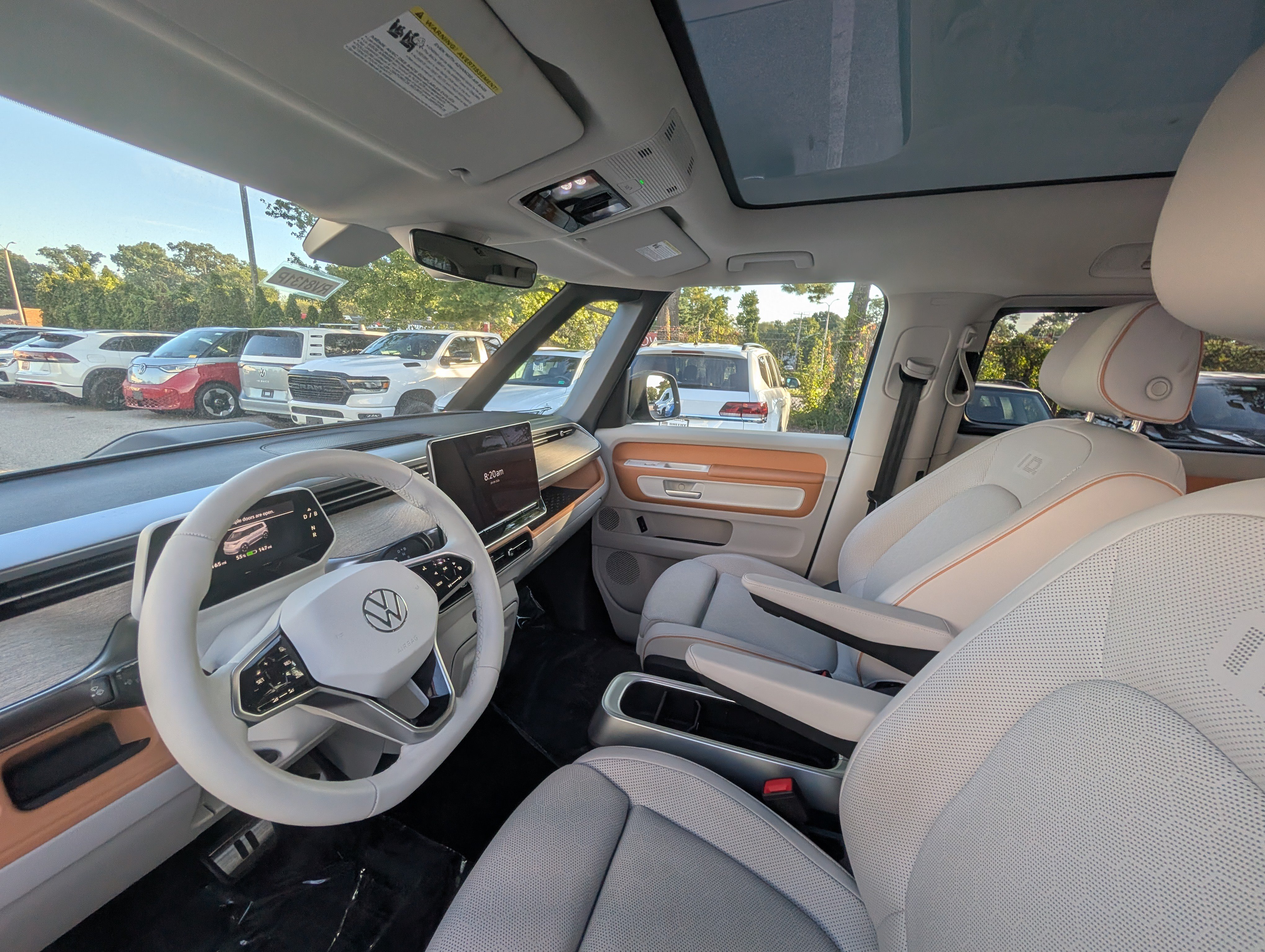 Used 2025 Volkswagen ID. Buzz 1st Edition RWD image 17