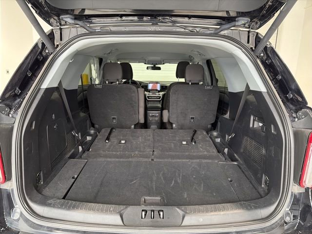 Used 2023 Ford Explorer XLT image 34
