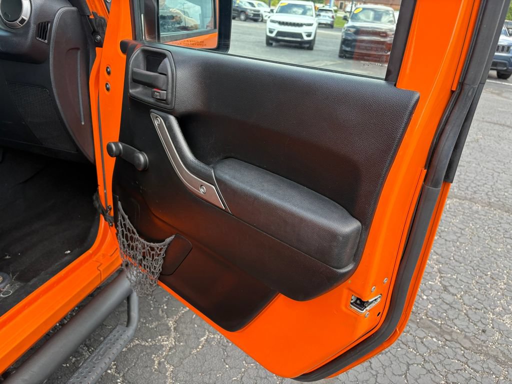 Used 2012 Jeep Wrangler Unlimited Sport w/ Connectivity Group AWD/4WD image 11