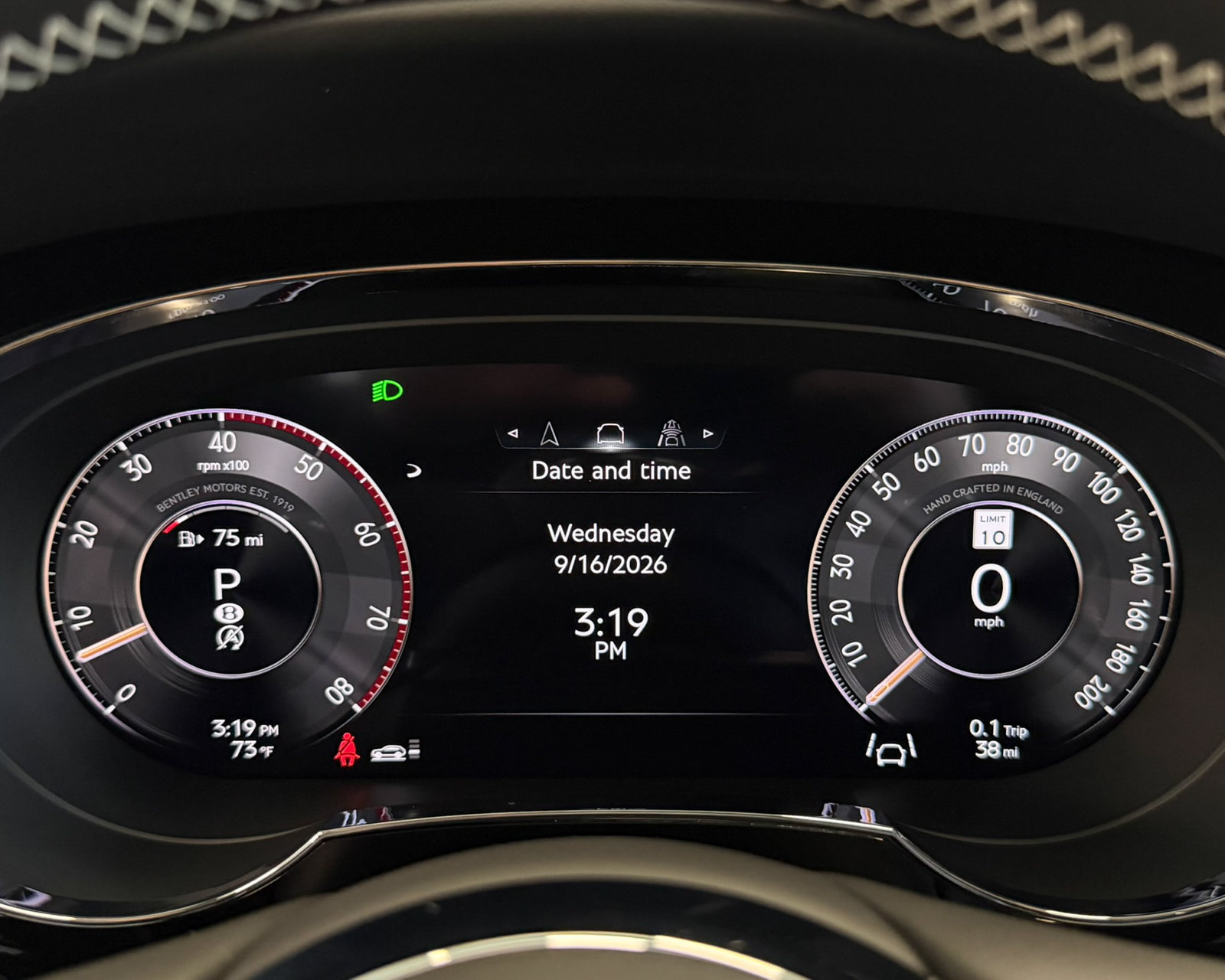 New 2027 Bentley Bentayga AWD/4WD image 22