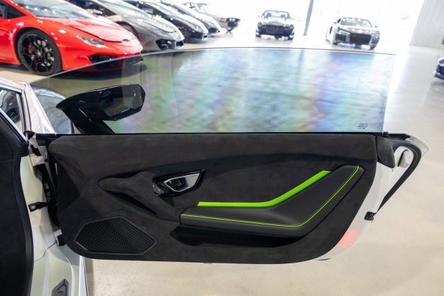 Used 2024 Lamborghini Huracan Tecnica image 39