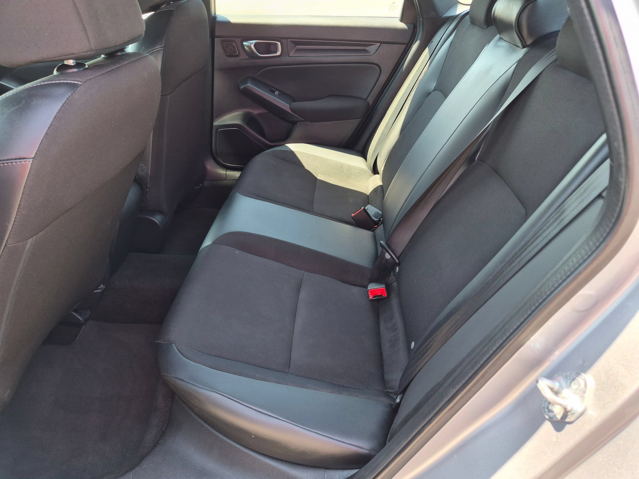 Used 2023 Honda Civic Sport image 29