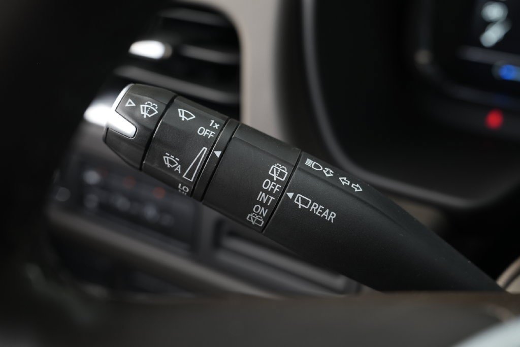 Used 2024 GMC Yukon SLT RWD image 53