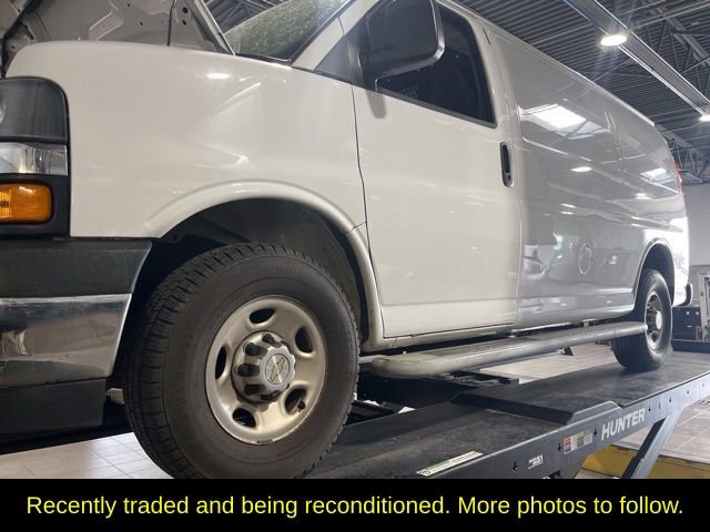 Used 2021 Chevrolet Express 2500 w/ Driver Convenience Package RWD video 1