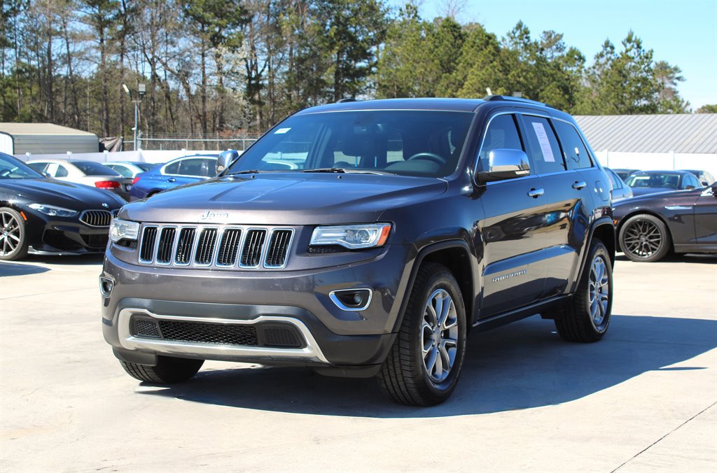 Used 2014 Jeep Grand Cherokee Limited w/ Luxury Group II RWD image 3