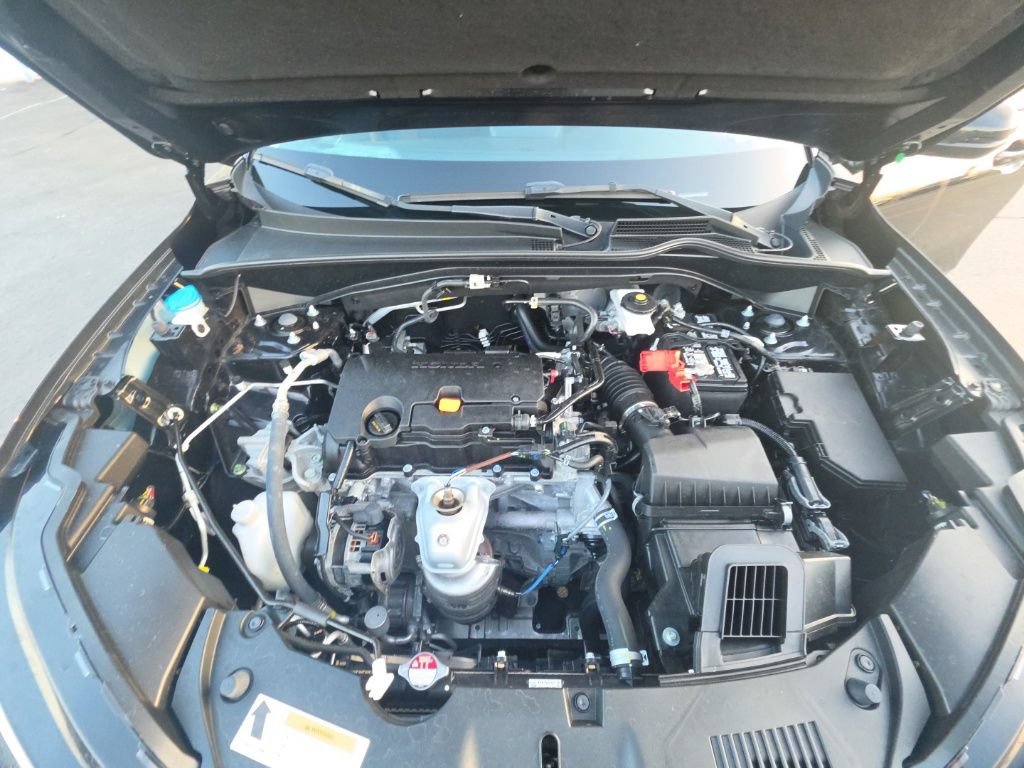 Used 2025 Honda HR-V LX image 11