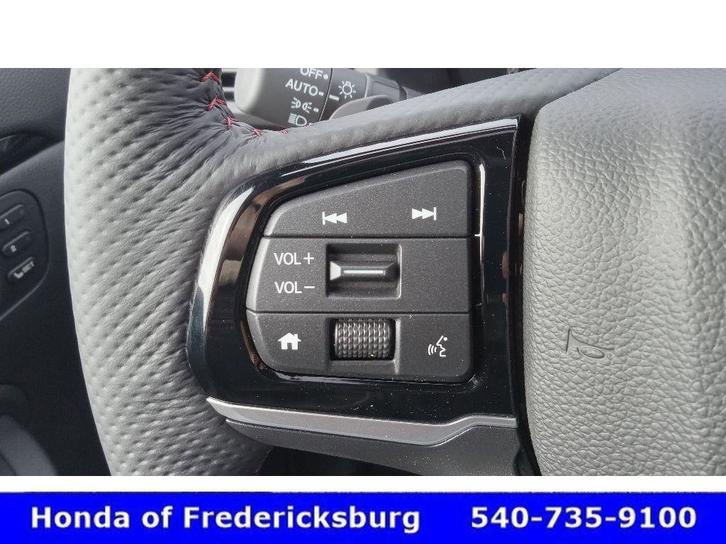 Certified 2025 Honda Ridgeline Black Edition image 13