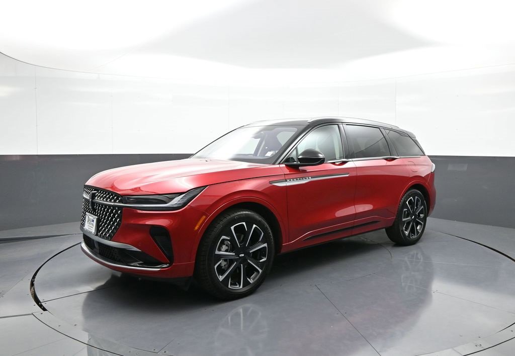 Used 2025 Lincoln Nautilus Reserve image 10