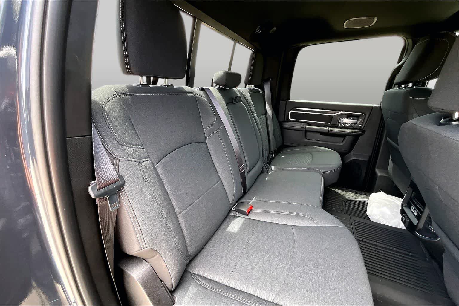 New 2026 RAM 3500 Big Horn AWD/4WD image 23