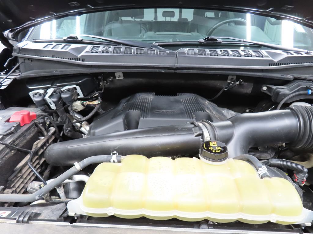 Used 2020 Ford F150 Lariat w/ Equipment Group 502A Luxury AWD/4WD image 23
