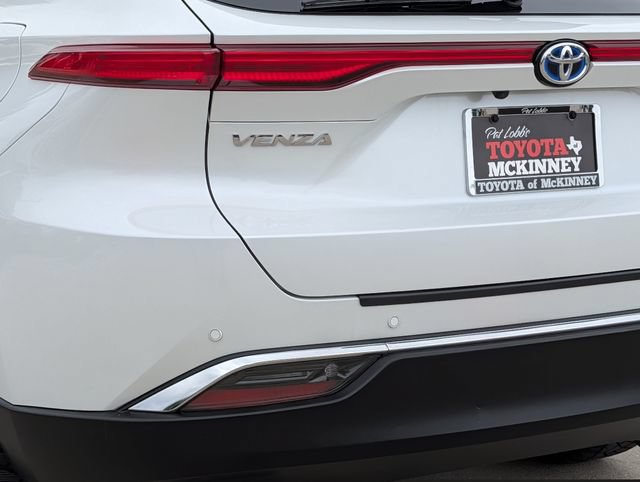 Used 2023 Toyota Venza XLE AWD/4WD image 8