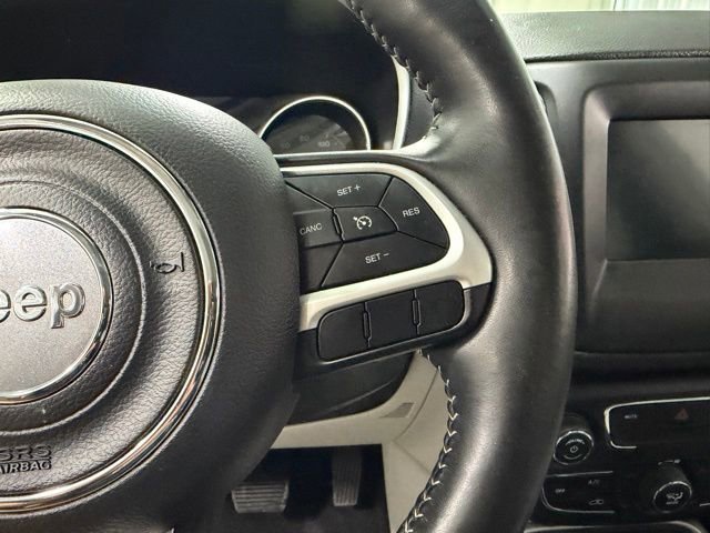 Used 2019 Jeep Compass Latitude w/ Cold Weather Group AWD/4WD image 16