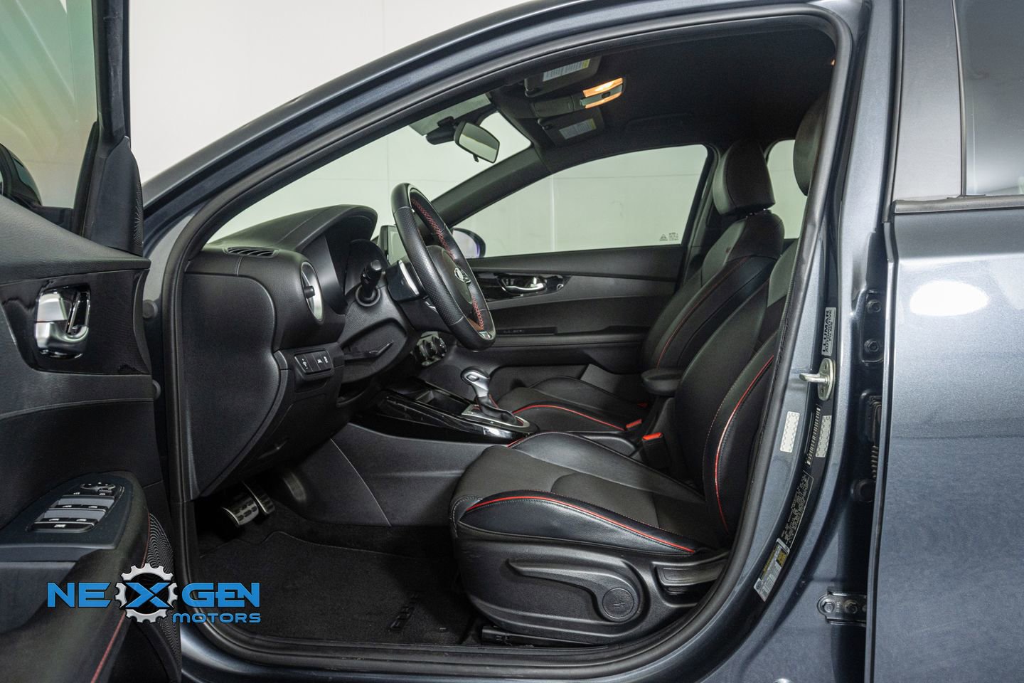 Used 2020 Kia Forte GT FWD image 11